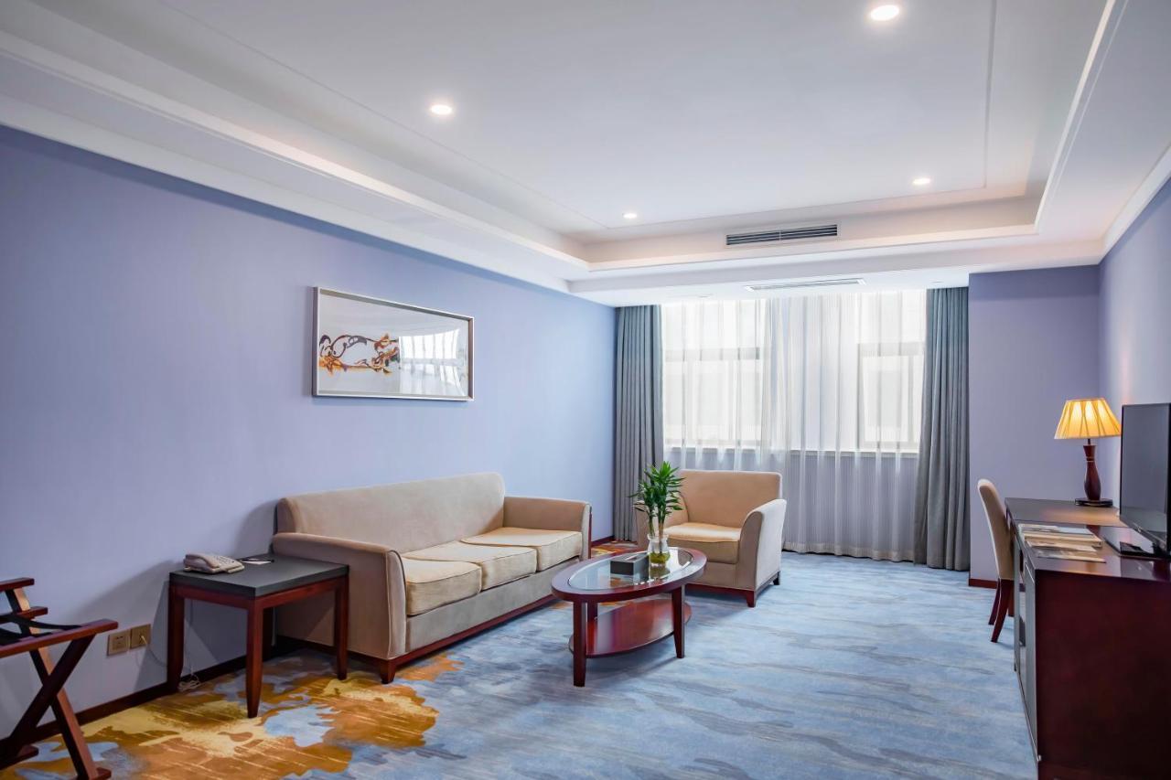 Novotel Guiyang Panjiang Exterior photo